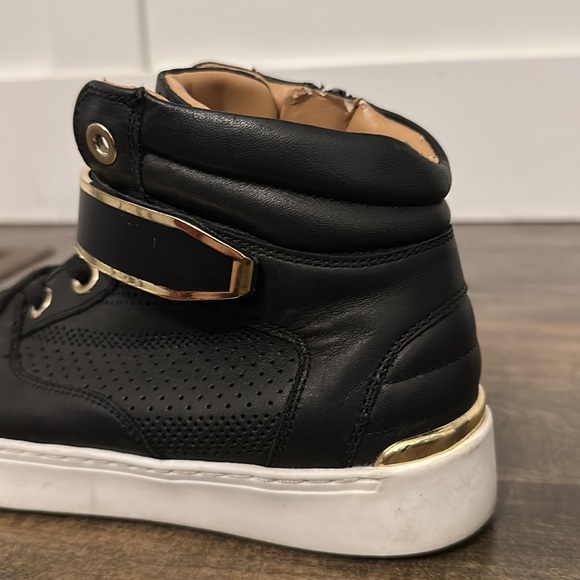 Women’s high top gold rim boots - Picture 8 of 10